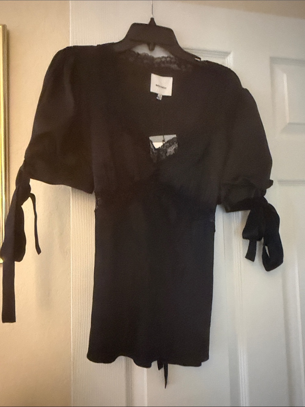 Black Lace-Trim Puff Sleeve Top -